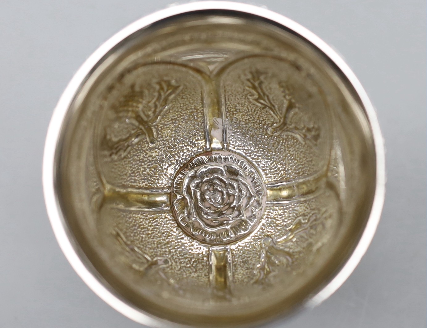 An Elizabeth II Scottish silver limited edition Millennium commemorative goblet, by Richard Jarvis, numbered 42/250, Edinburgh, 2000, height 10.6cm, 8.1oz.